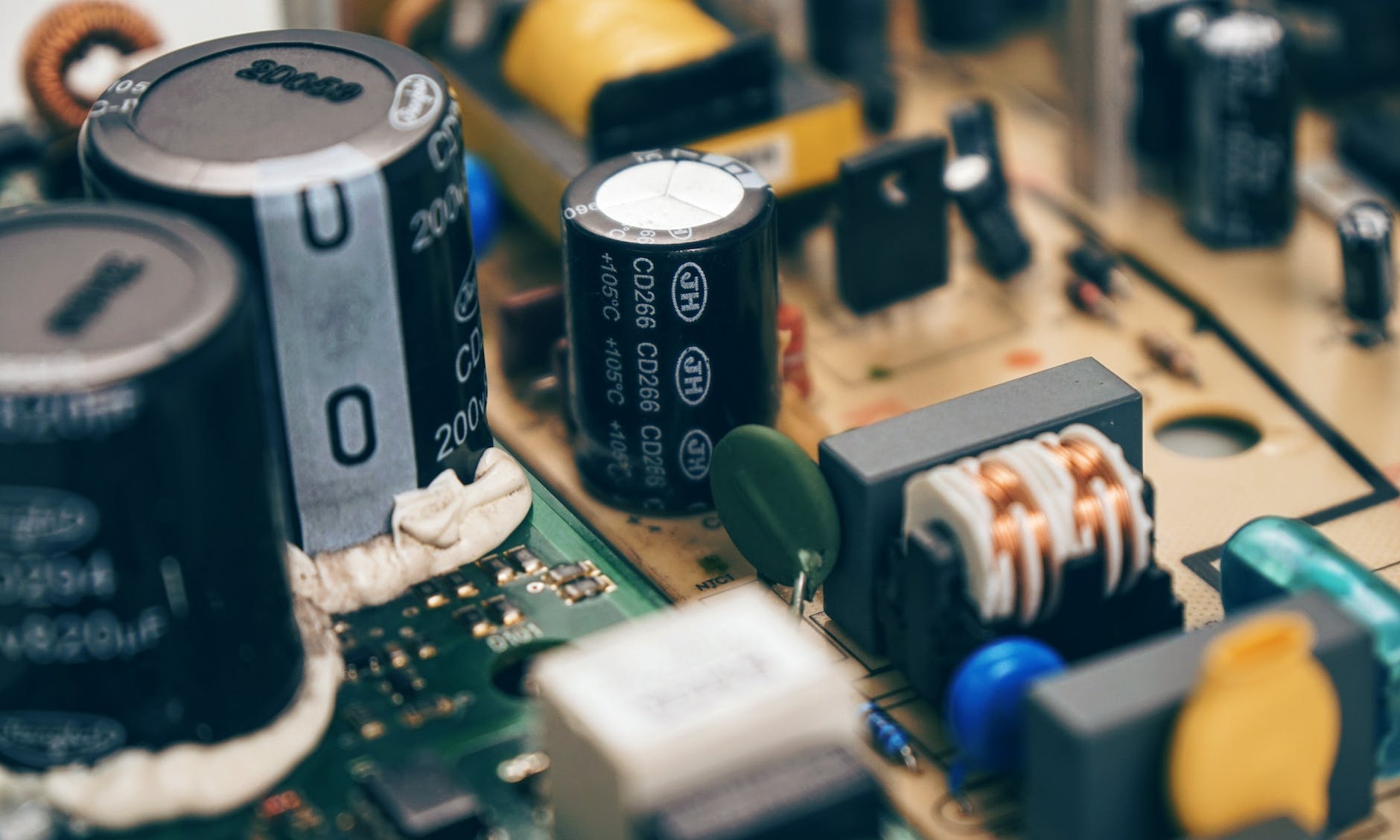 Dual-Use Items on Investment Funds: What are they? Why are they important and why should you, as MLRO/RC, handle them with care?